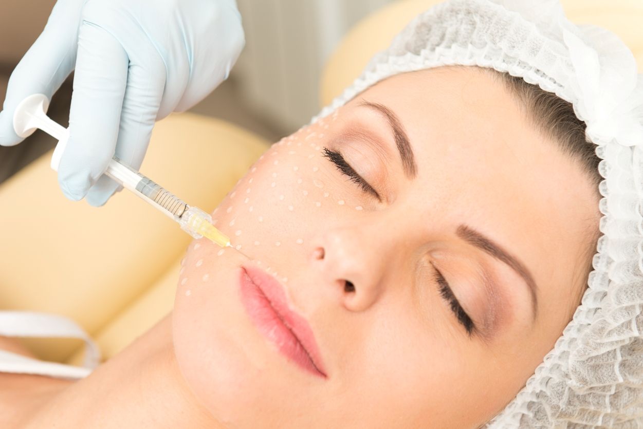 Estética dental con Ácido Hialurónico